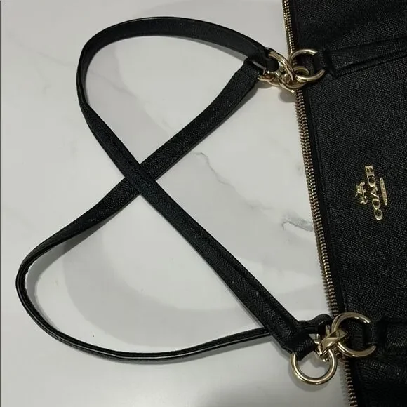 Coach Black Leather Women's Bag - Picture 2 of 5